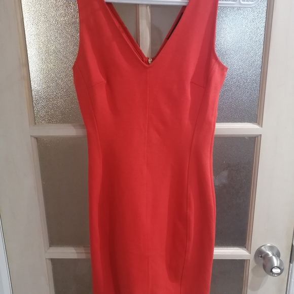 Beautiful orange dress - Picture 2 of 2